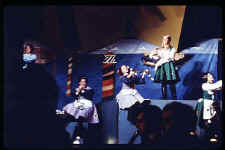 Gond'70-01_t.jpg (64197 bytes)