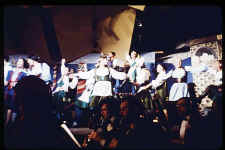 Gond'70-05_t.jpg (132995 bytes)