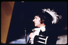 Gond'70-35_t.jpg (88597 bytes)