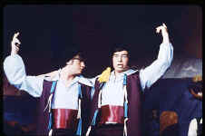 Gond'70-47_t.jpg (125564 bytes)