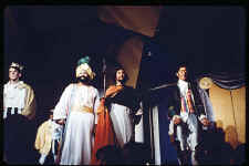 Gond'70-55_t.jpg (131021 bytes)