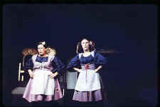 Gond'70-72_t.jpg (108569 bytes)