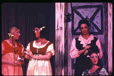 Rud71-002_t.jpg (180903 bytes)