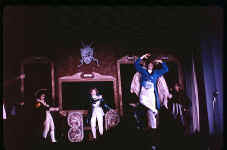 Rud71-070_t.jpg (139123 bytes)