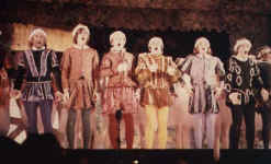 io72_1.jpg (22742 bytes)