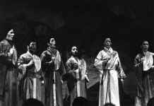 mik69_1.jpg (55666 bytes)