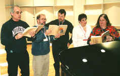 02_35.jpg (51886 bytes)